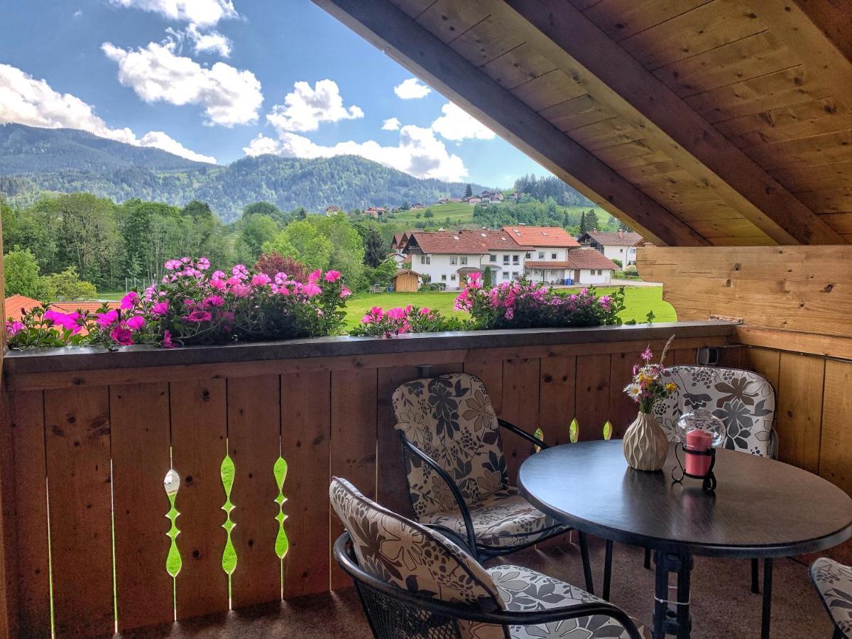 Gaestehaus "Zur Schmiede" Wertach Bagian luar foto